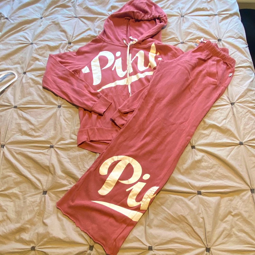 VS Matching Outfit